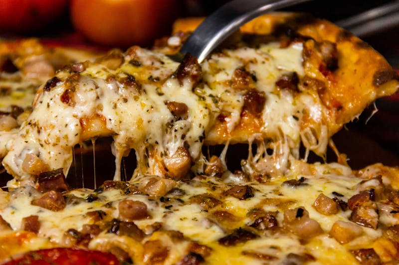 Giordanos sausage and mushroom deep dish